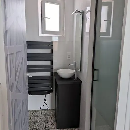 شقة 