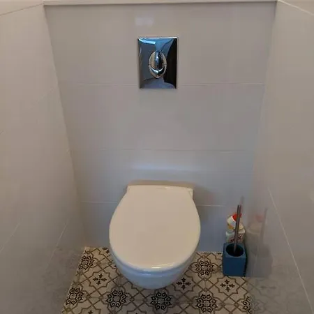 شقة 
